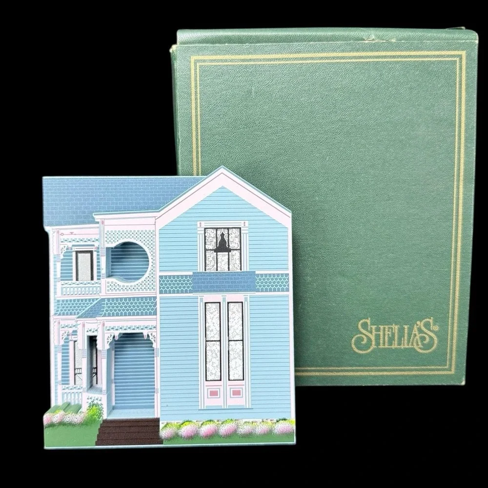Tatman House Eureka Springs, Arkansas Shelia's Shelf Sitter‎ Vintage W/Box 1996
